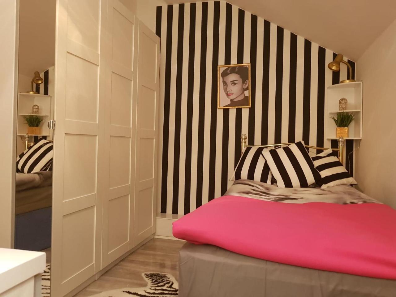 The Beauty Rooms Bnb Liverpool Bagian luar foto